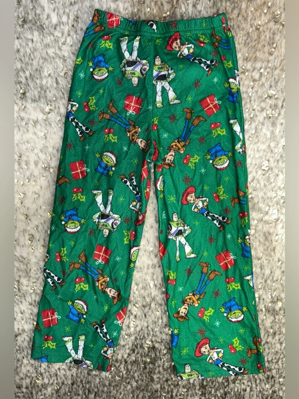 5 for $25🔥Disney Pixar Toy Story 4 Green Christmas Print Pajama Set Kids Size 6
